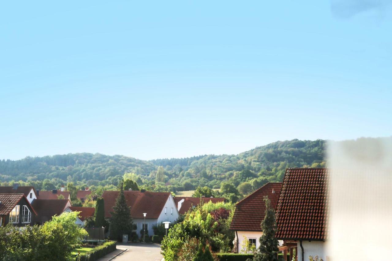Zur Frankenhoehe Marktbergel Buitenkant foto